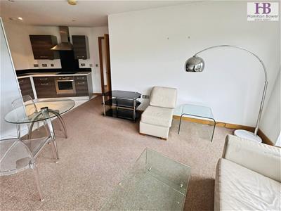 LOUNGE/DINING KITCHEN